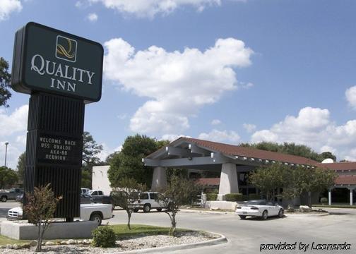 Days Inn By Wyndham Uvalde Εξωτερικό φωτογραφία