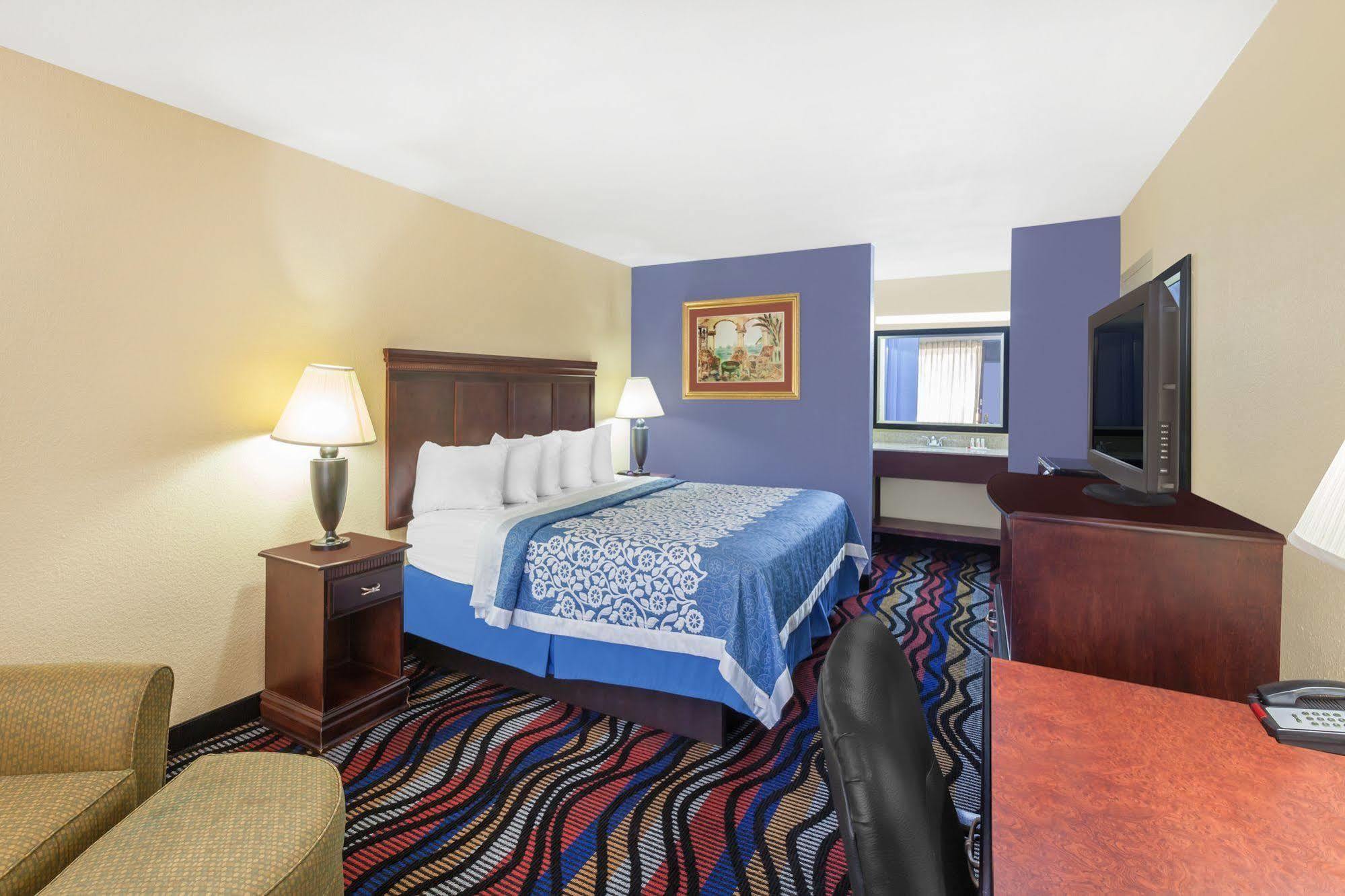 Days Inn By Wyndham Uvalde Εξωτερικό φωτογραφία